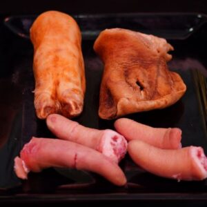 RABOS DE CERDO
